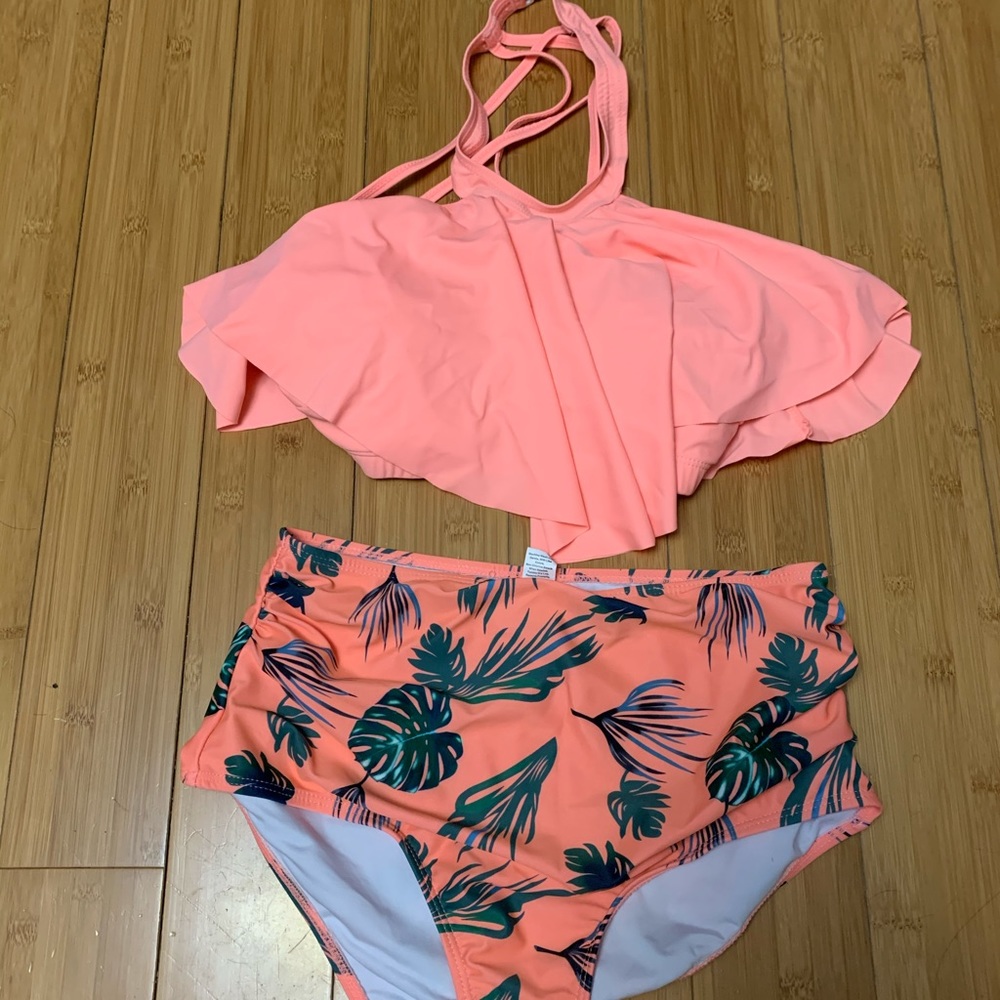 5/15!!NWT, comes with packaging